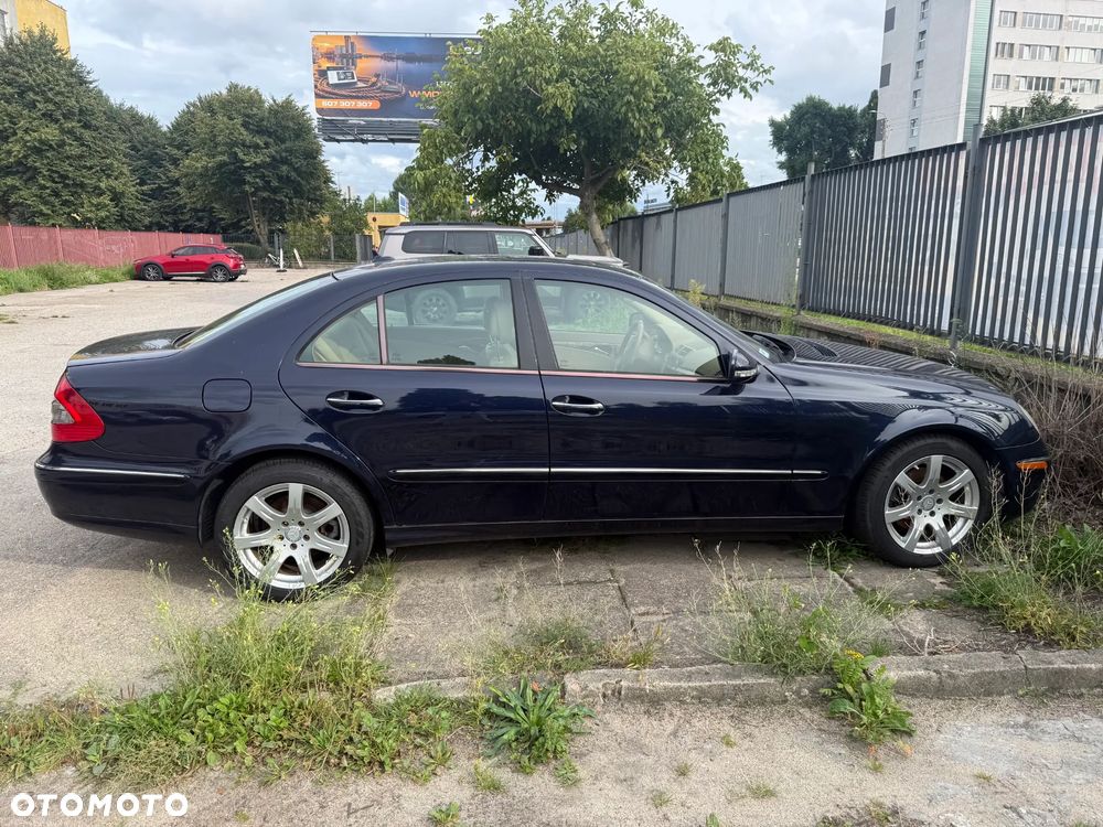 Mercedes-Benz Klasa E 350 4-Matic - 38