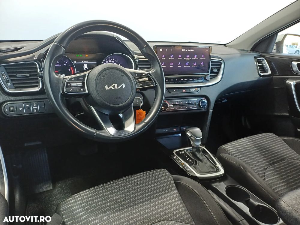 Kia Ceed - 7