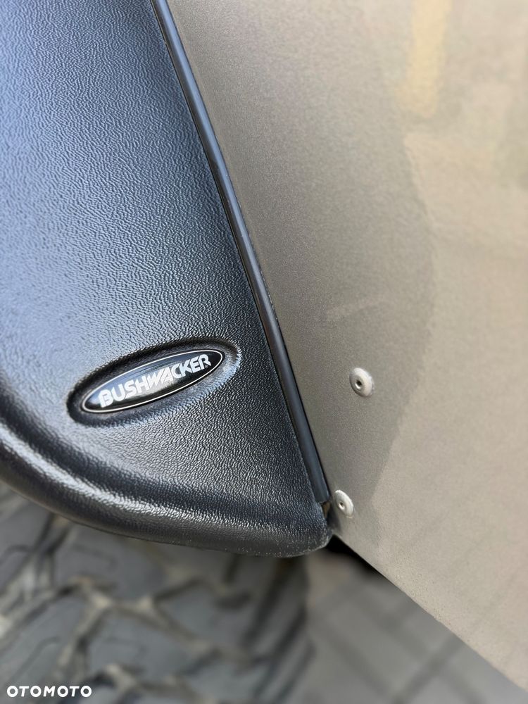Jeep Wrangler 2.5L - 25