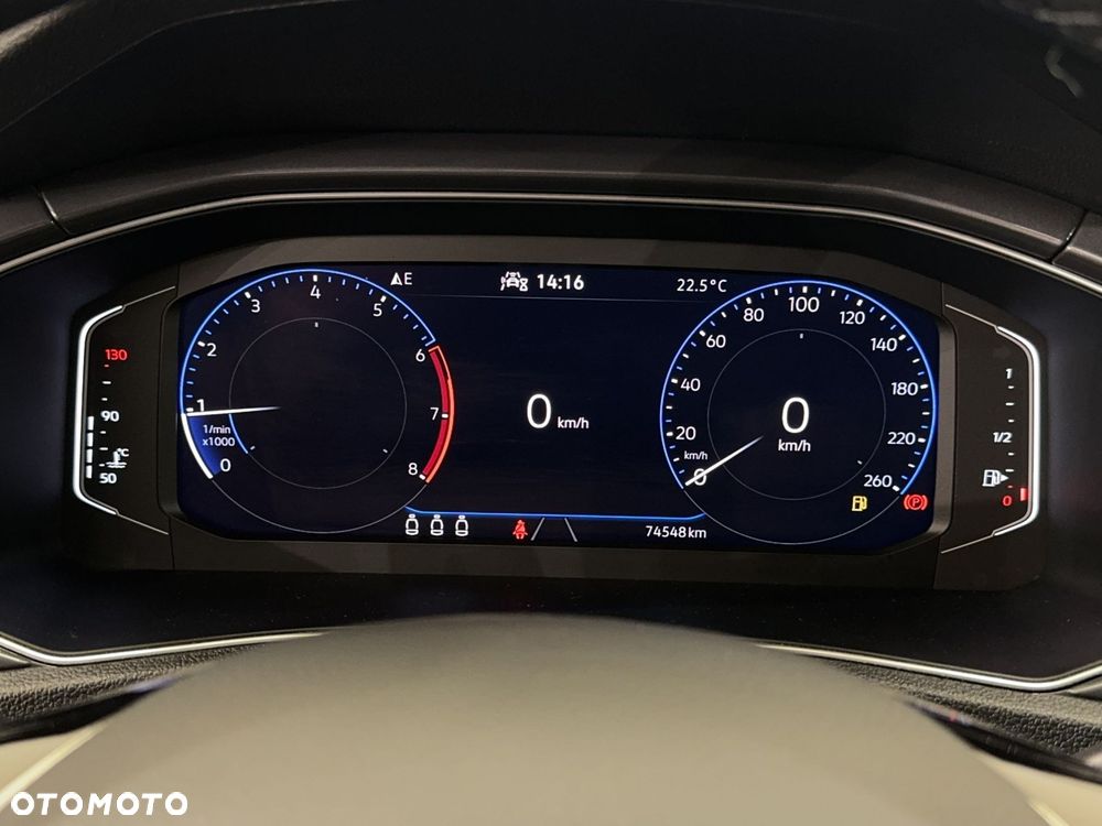 Volkswagen T-Roc - 20