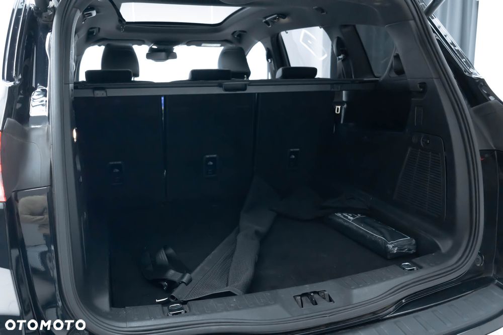 Ford S-Max 2.5 Duratec FHEV ST-LINE - 38