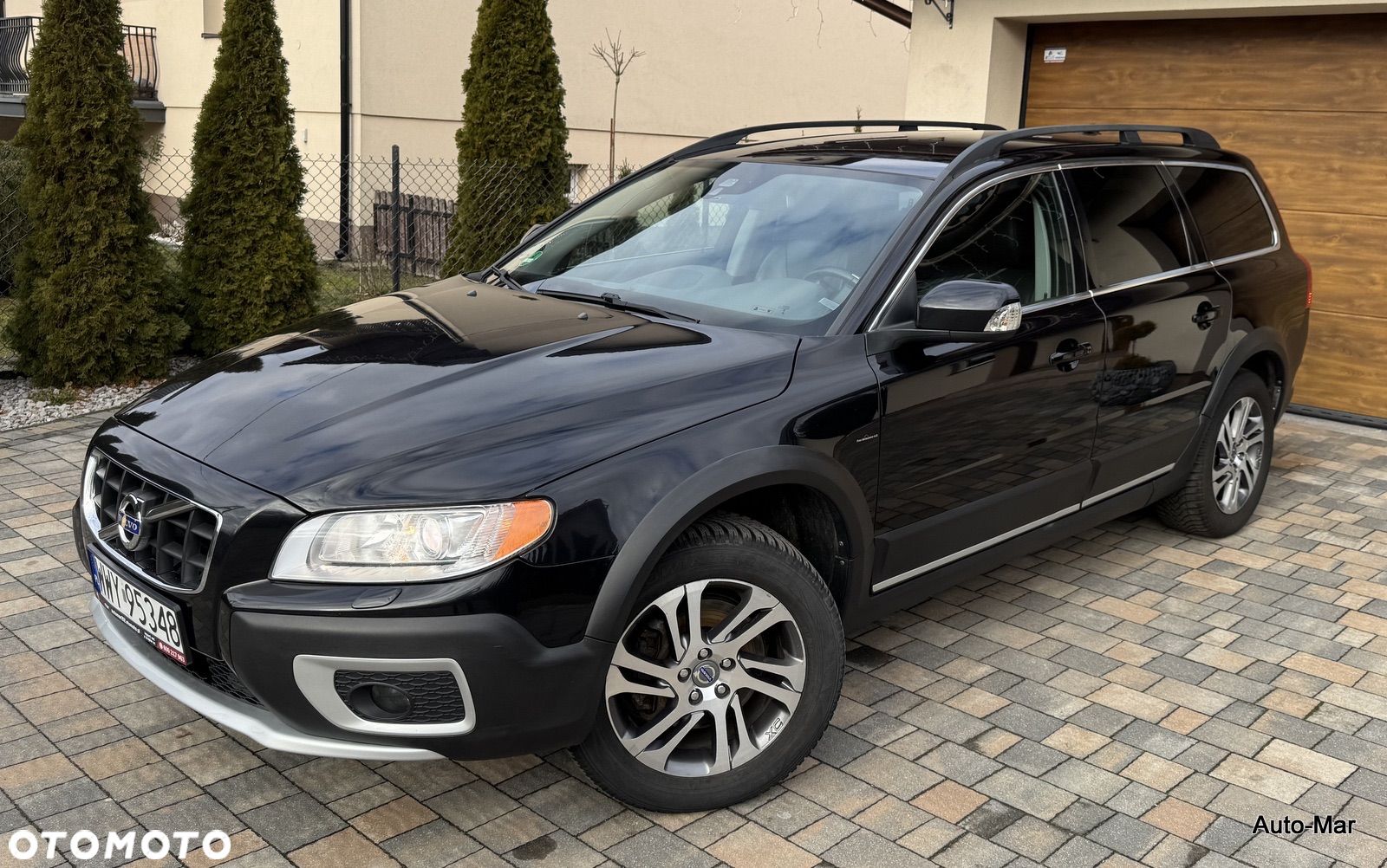Volvo XC 70 D4 Momentum - 1