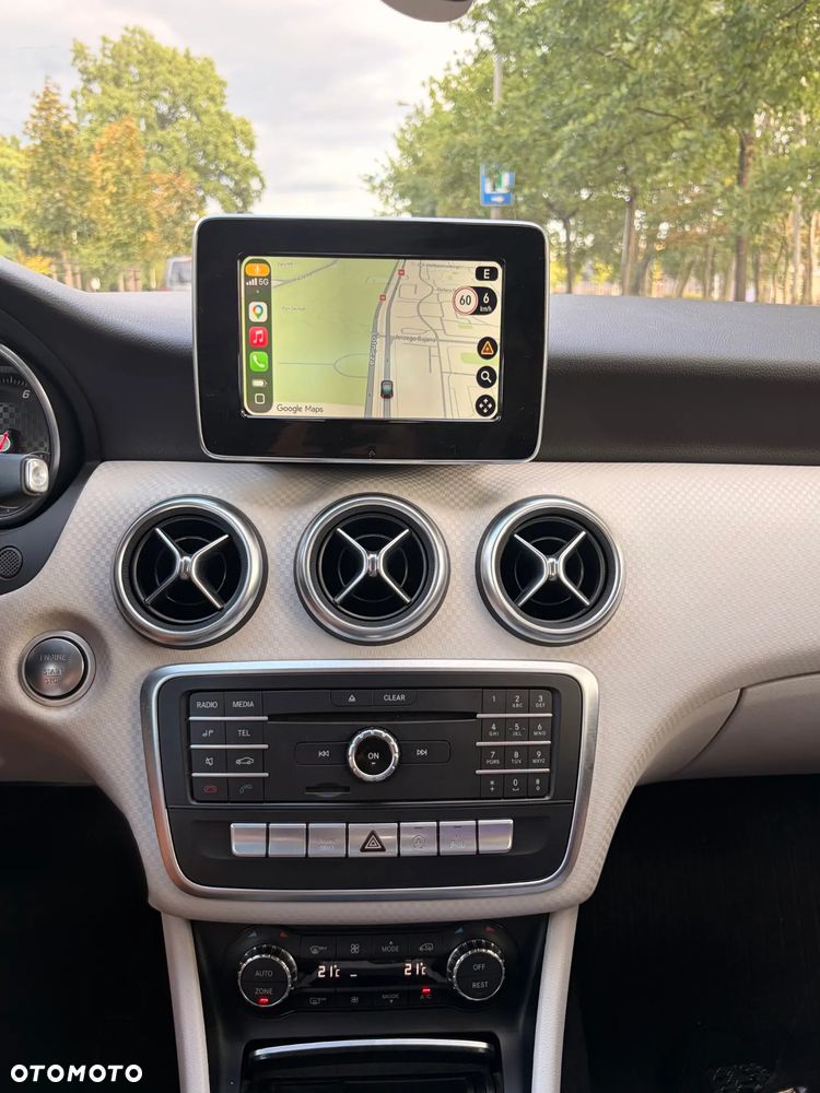 Mercedes-Benz Klasa A 220 4-Matic Urban - 14