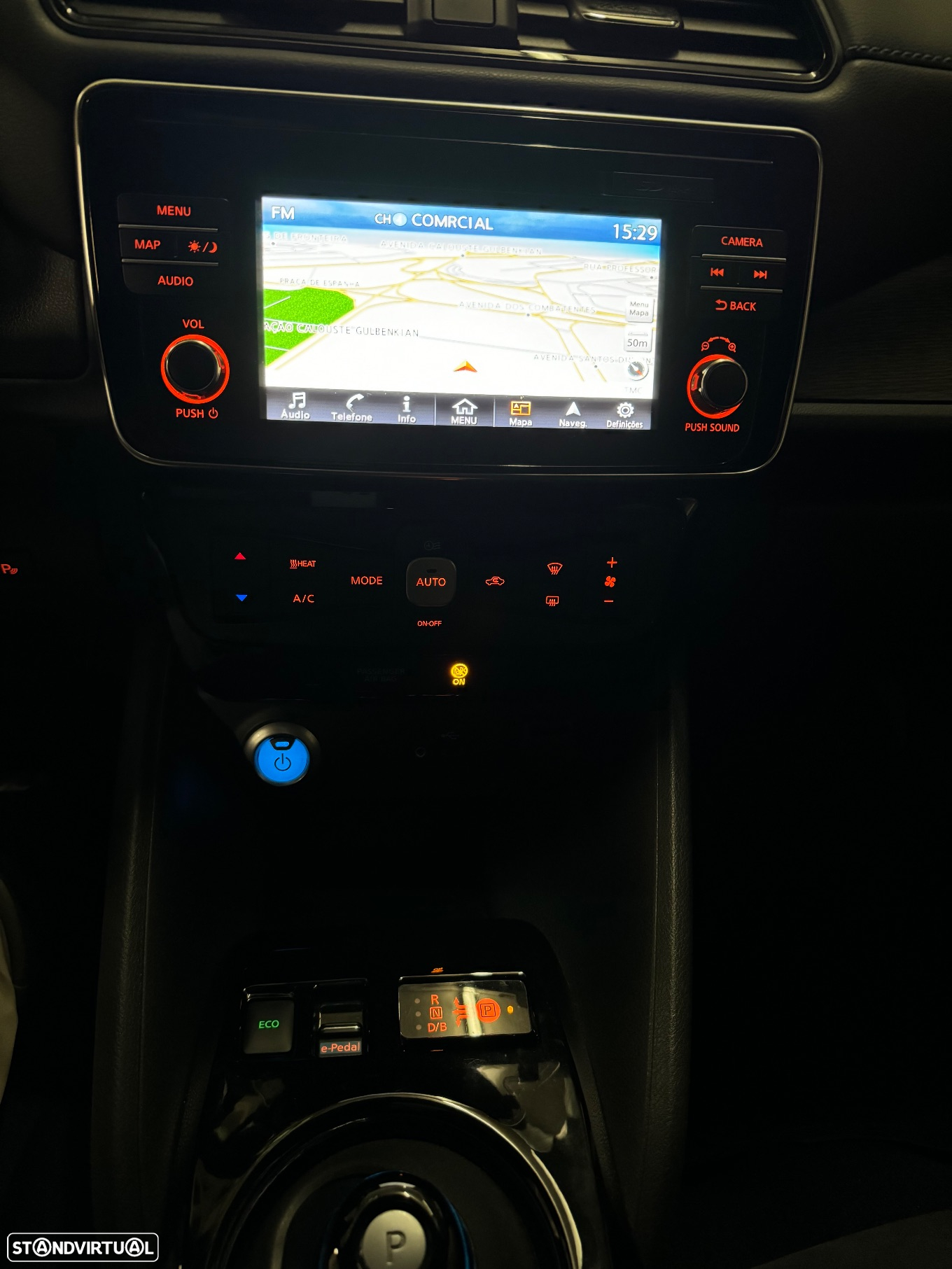 Nissan Leaf N-Connecta Two Tone - 25