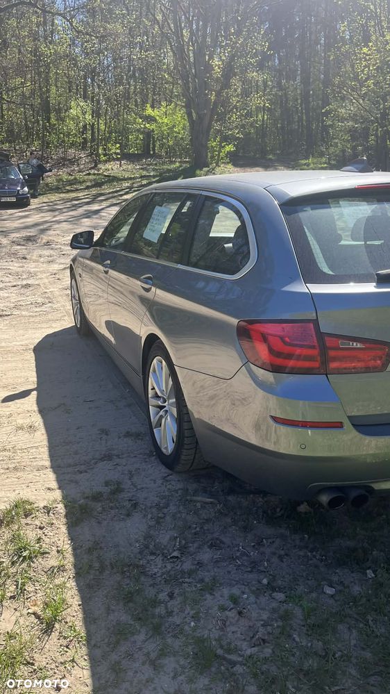 BMW Seria 5 525d - 5