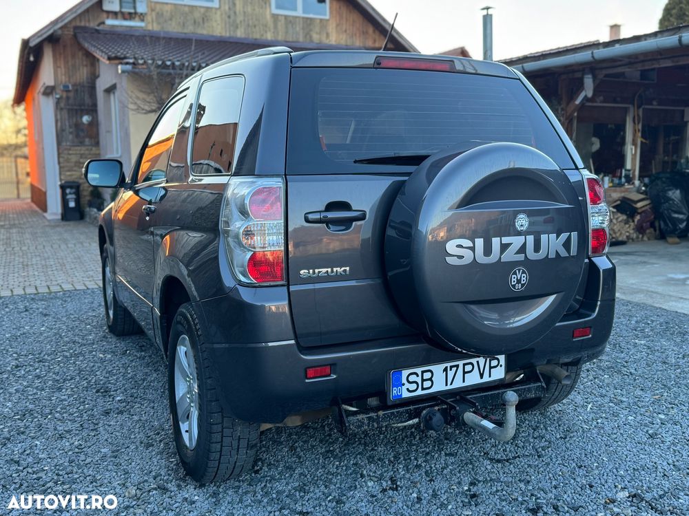 Suzuki Grand Vitara 1.9 DDiS Comfort - 4