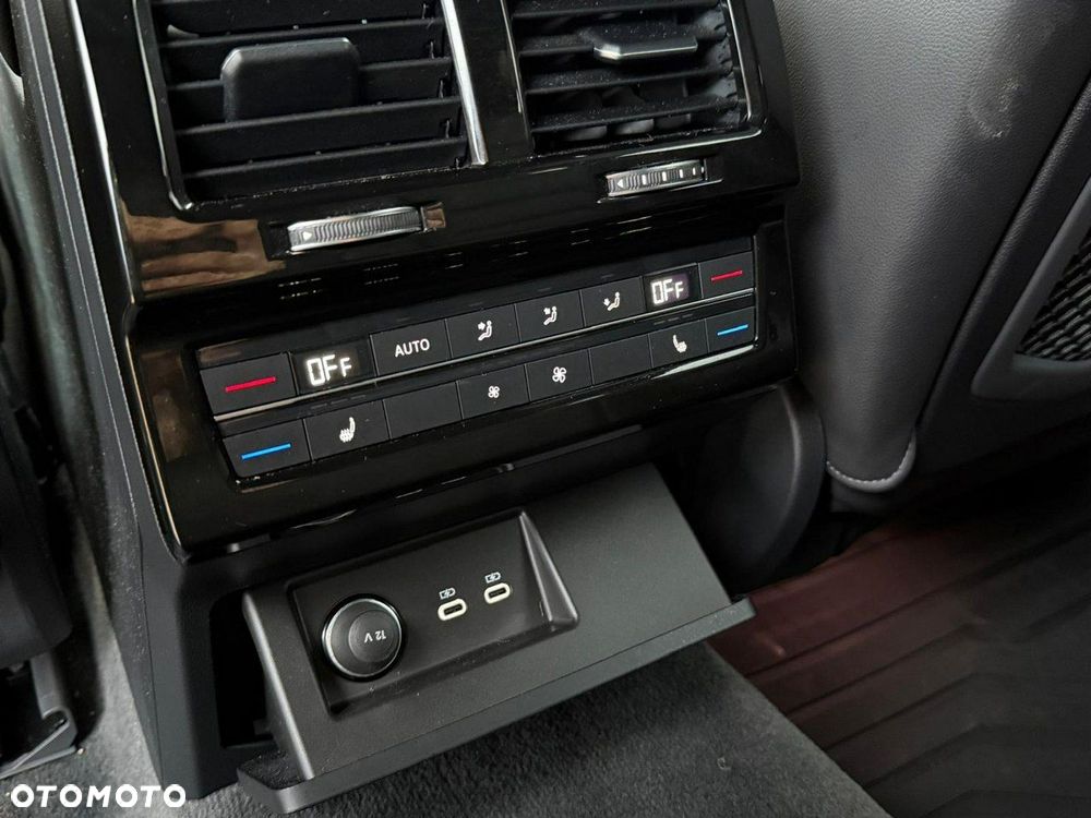 Volkswagen Touareg 3.0 V6 TDI SCR 4Motion Automatik R-Line - 26