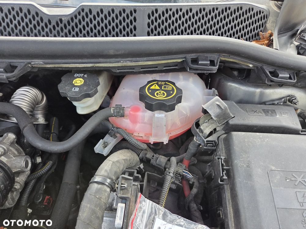 Opel Astra 1.6 CDTI Dynamic - 23