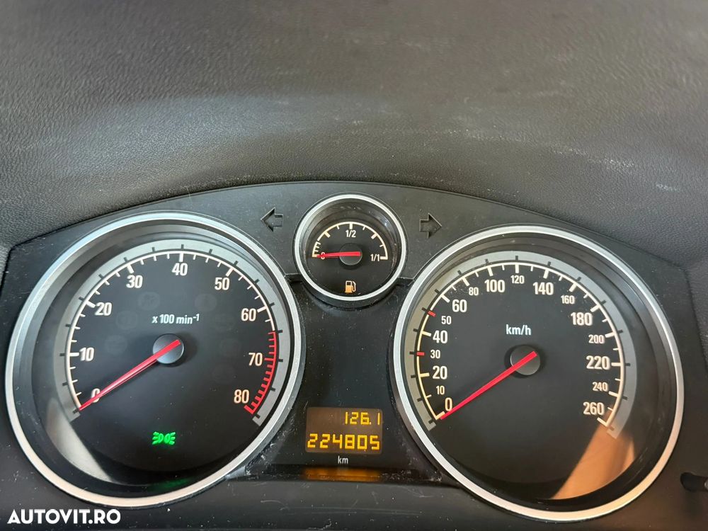 Opel Zafira 1.8 Family - 11