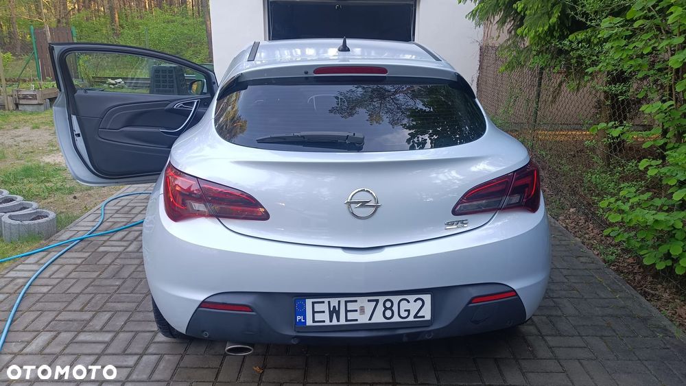 Opel Astra 1.6 T Sport - 1