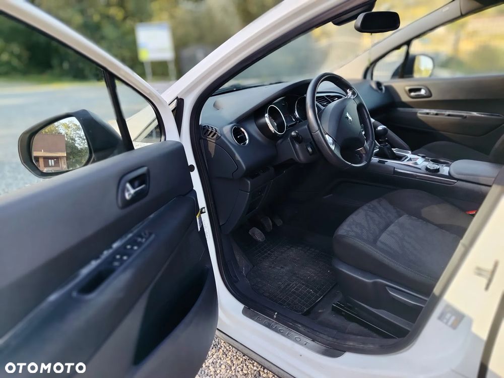 Peugeot 3008 1.6 HDi Premium - 12