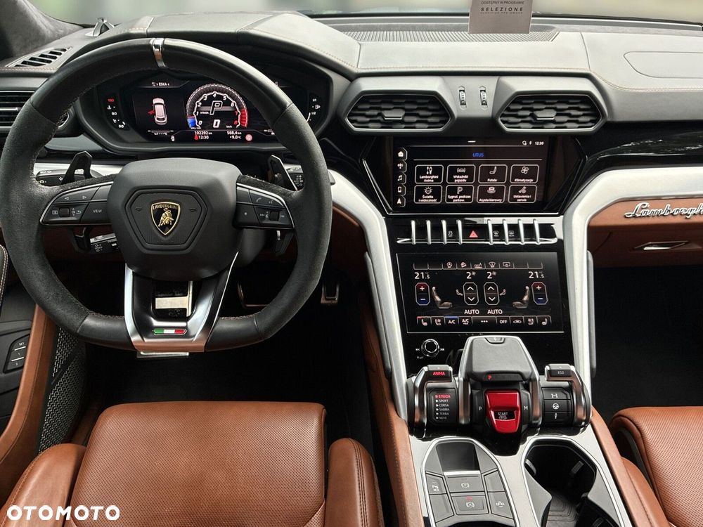 Lamborghini Urus - 12