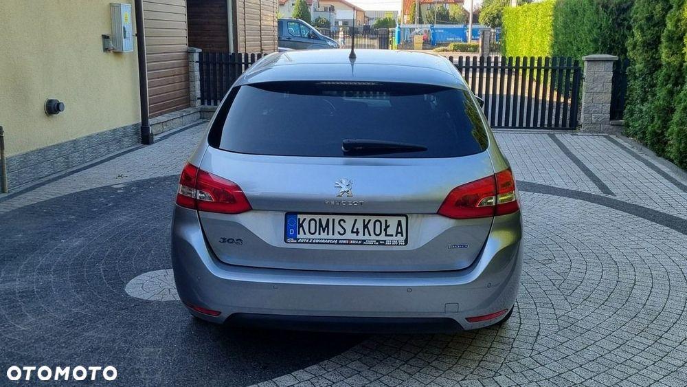 Peugeot 308 - 5