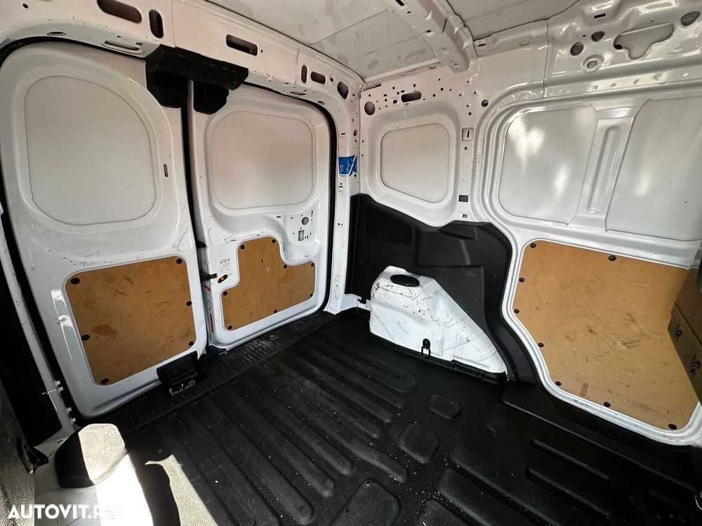 Ford Courier - 7
