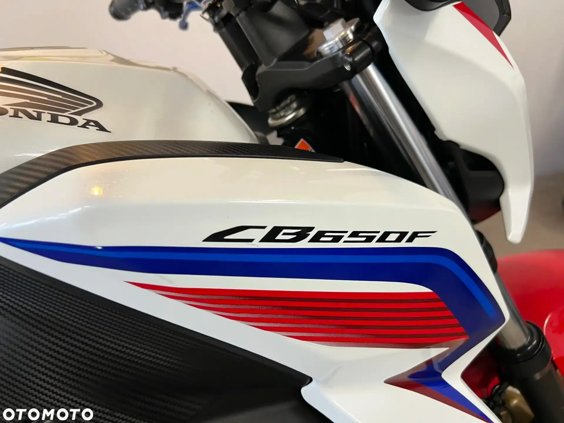 Honda CB - 16