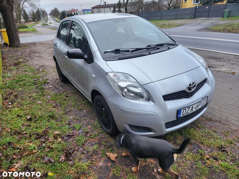 Toyota Yaris 1.0 Terra EU5 - 1