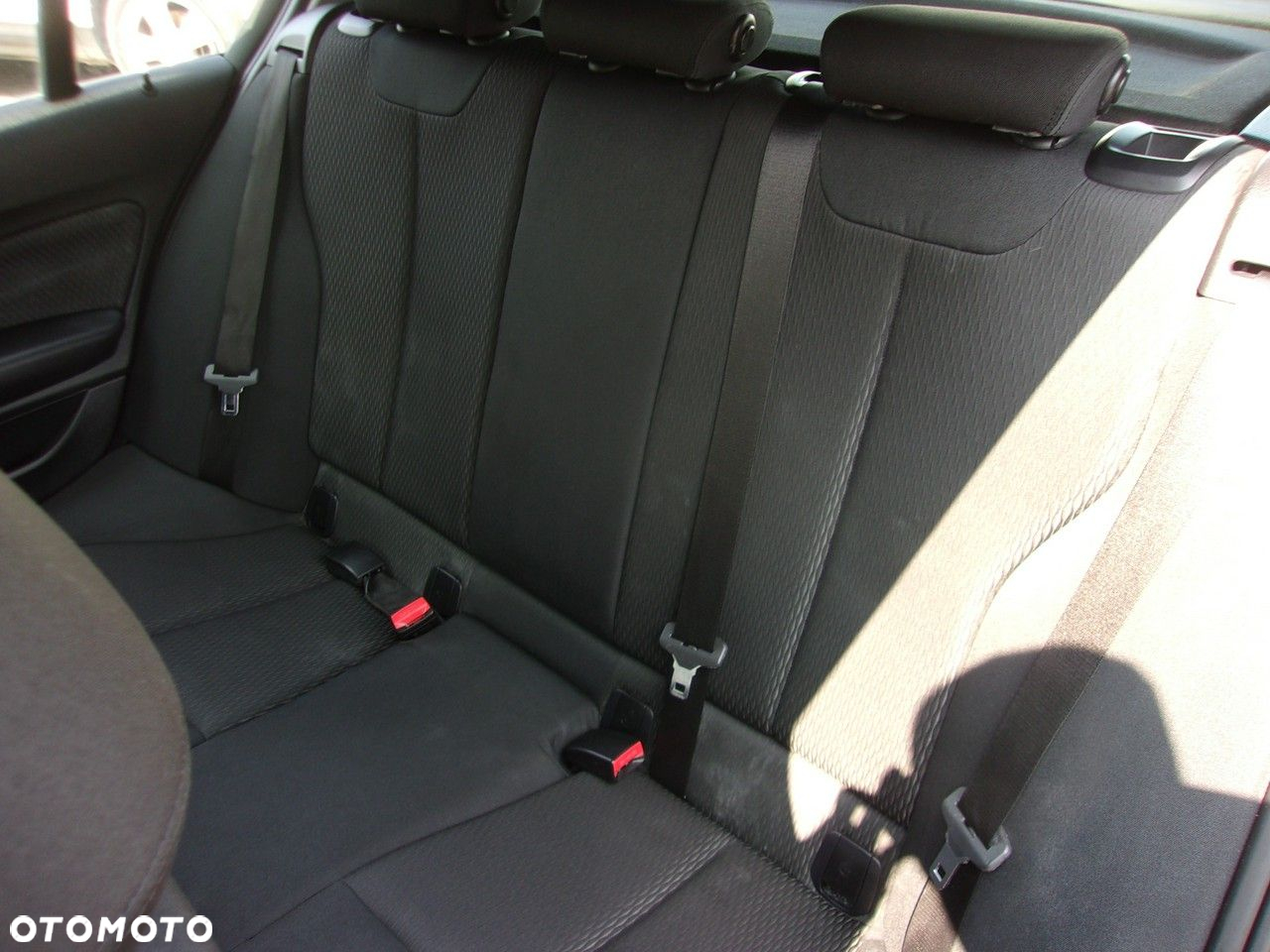 BMW Seria 1 - 30