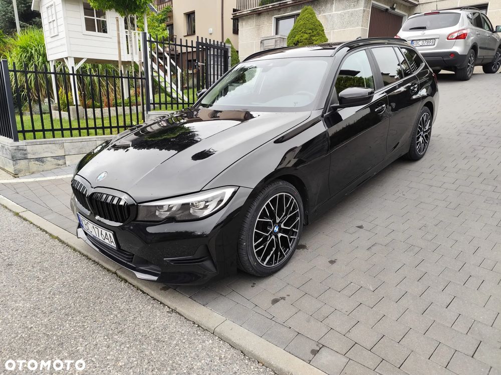 BMW Seria 3 318d Touring Sport Line - 8