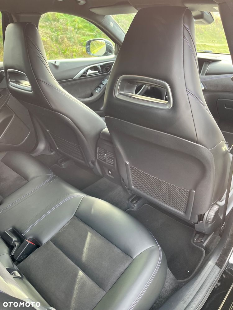 Infiniti Q30 1.6t DCT Sport City Black - 8