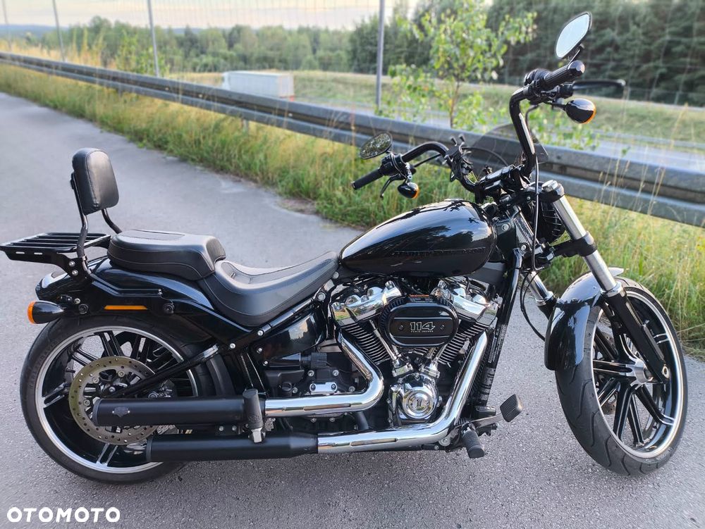 Harley-Davidson Softail Breakout - 9