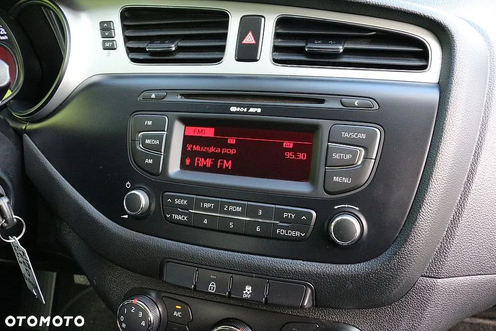 Kia Ceed Cee'd 1.4 L - 16