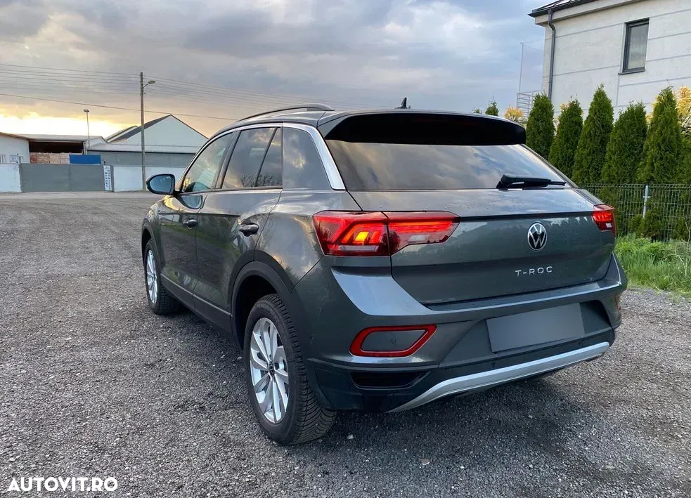 Volkswagen T-ROC 1.5 TSI OPF DSG Life - 8