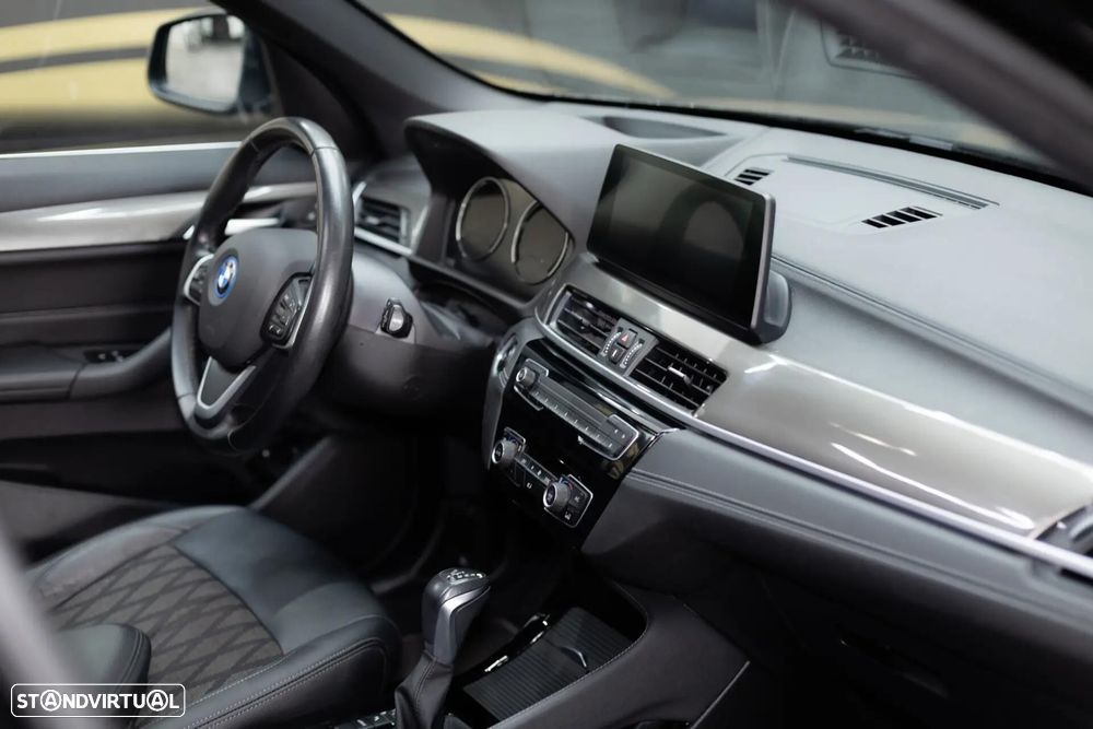 BMW X1 xDrive25e xLine - 26