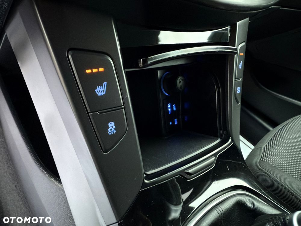 Hyundai i40 Kombi blue 1.7 CRDi Premium - 14