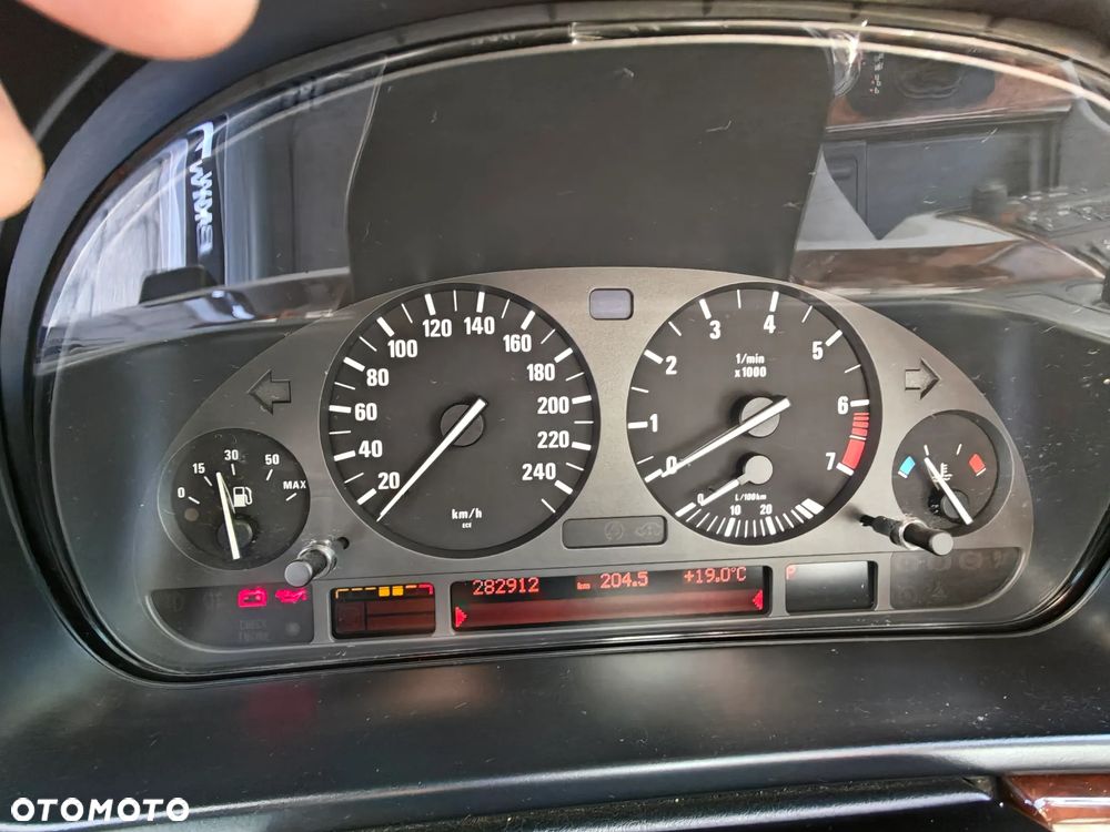 BMW Seria 5 - 37