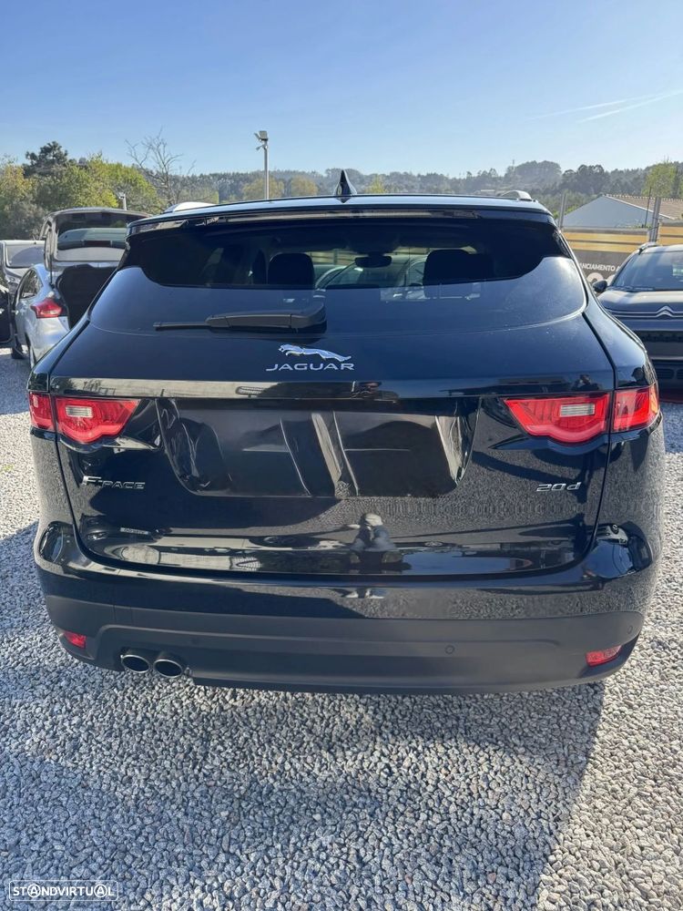Jaguar F-Pace - 7