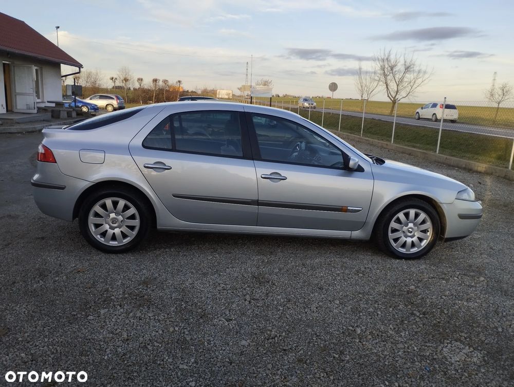 Renault Laguna - 10