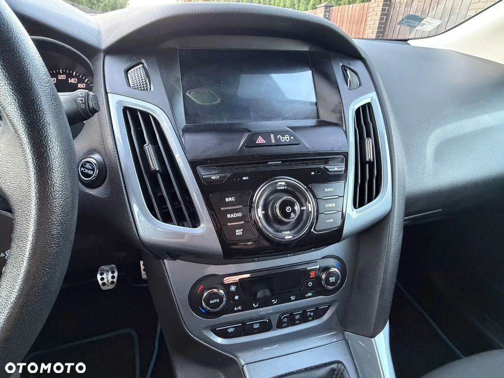 Ford Focus 1.6 EcoBoost Titanium - 20