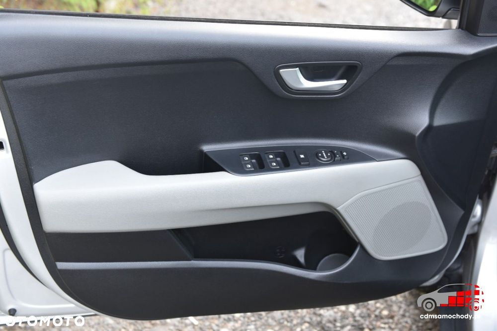 Kia Stonic - 16