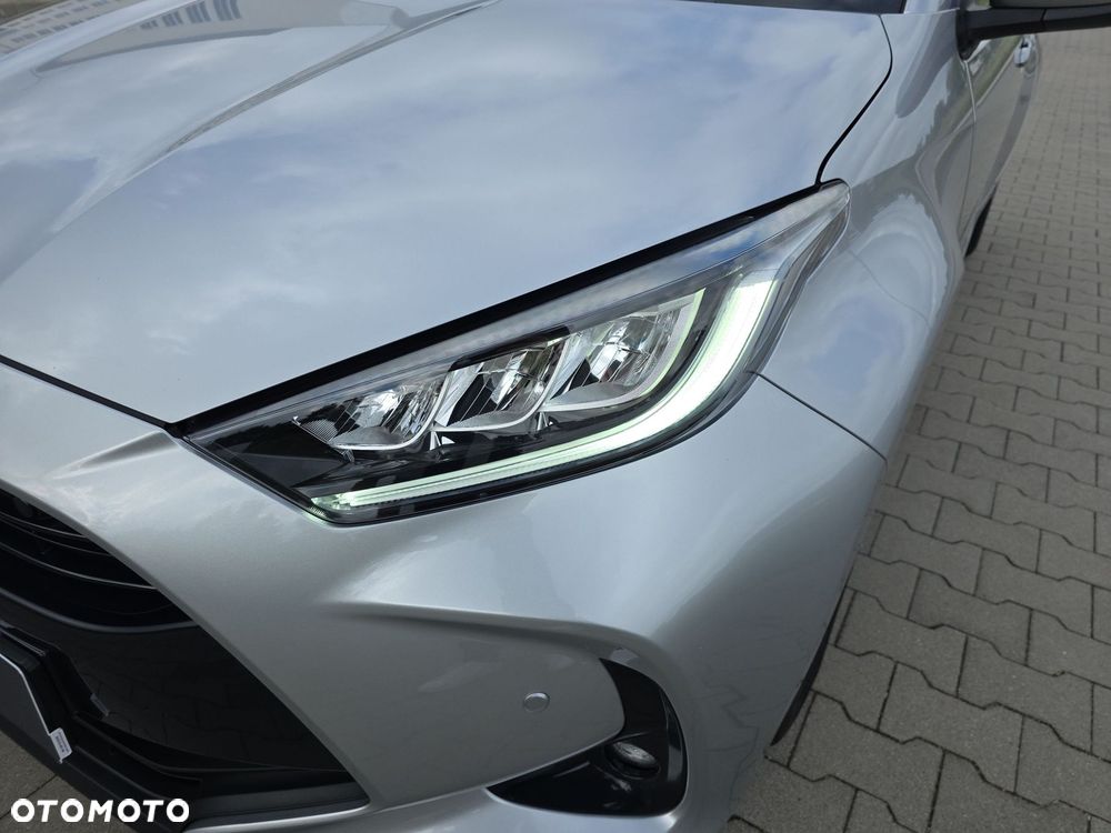 Toyota Yaris Hybrid 1.5 Style - 11