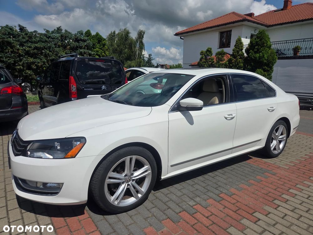 Volkswagen Passat - 15