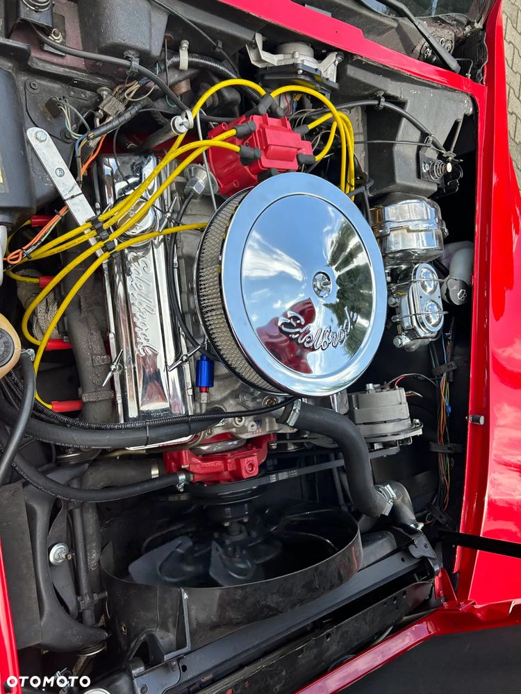 Chevrolet Corvette - 7