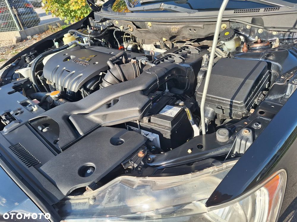 Mitsubishi Lancer 1.8 Invite - 11