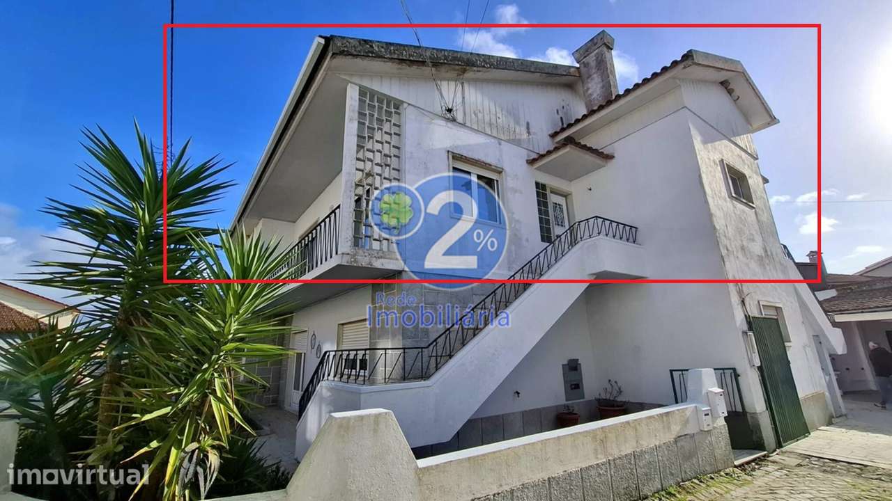 Apartamento T5 Duplex com Logradouro - Pousos - Grande imagem: 4/55