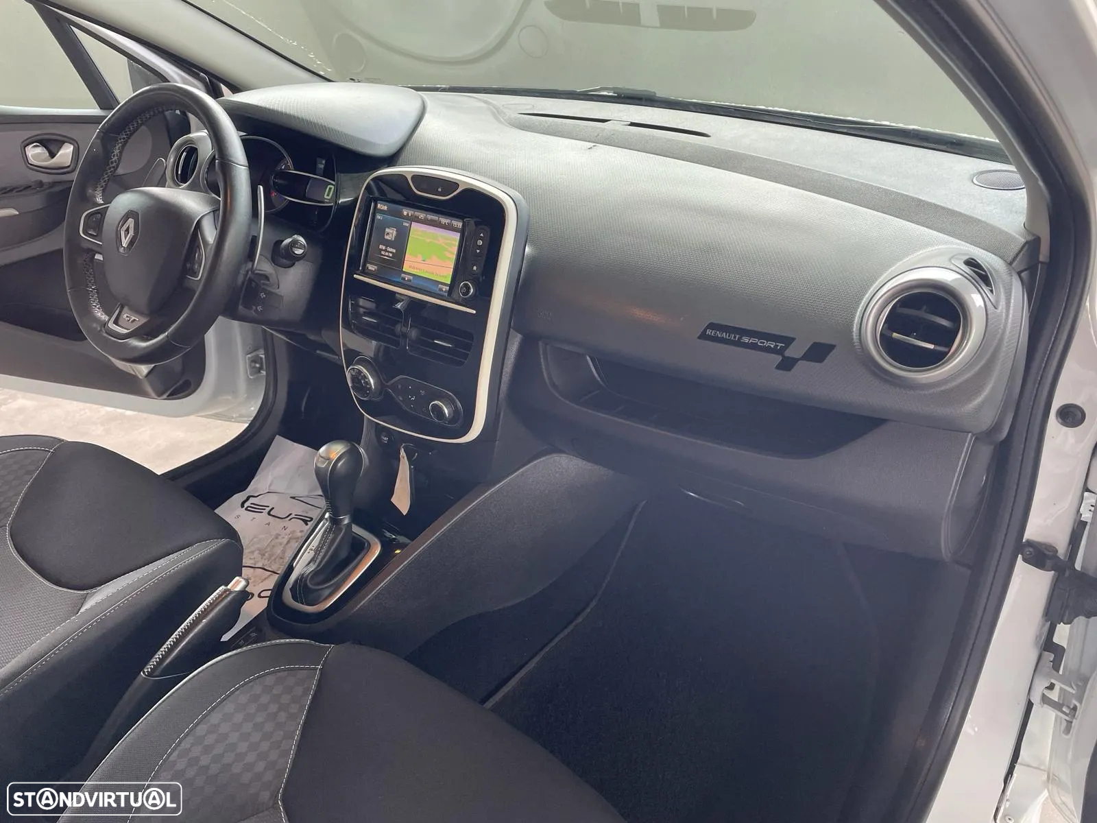 Renault Clio 1.2 TCE GT EDC - 31