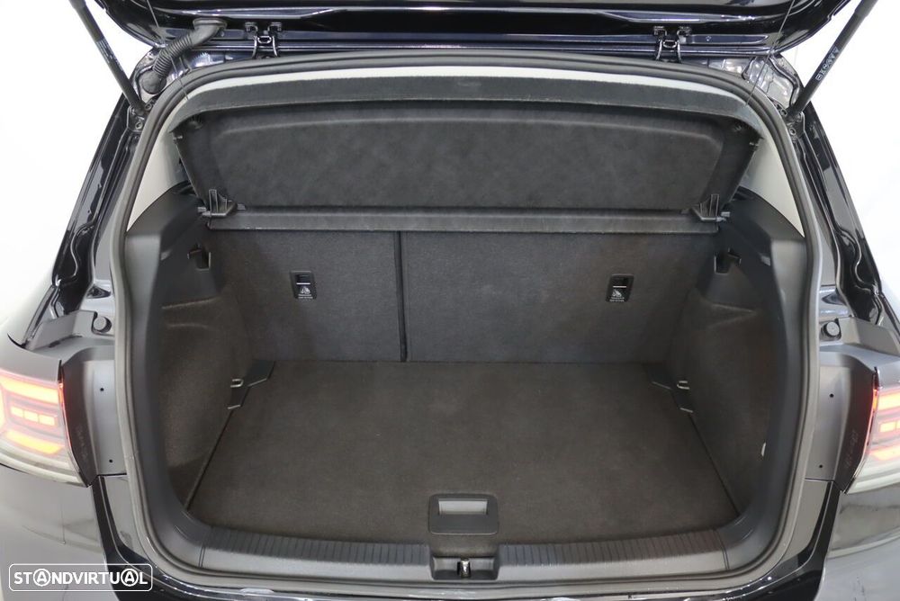 VW T-Cross 1.0 TSI Urban DSG - 24