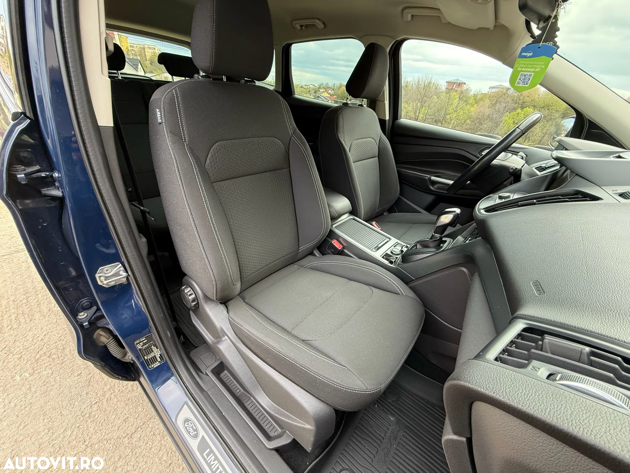 Ford Kuga 2.0 TDCi 4x4 Aut. Business Edition - 29
