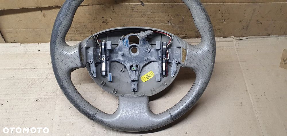 Kierownica jasna skóra oryginał Renault Scenic II 8200106306 8200282593 - 3