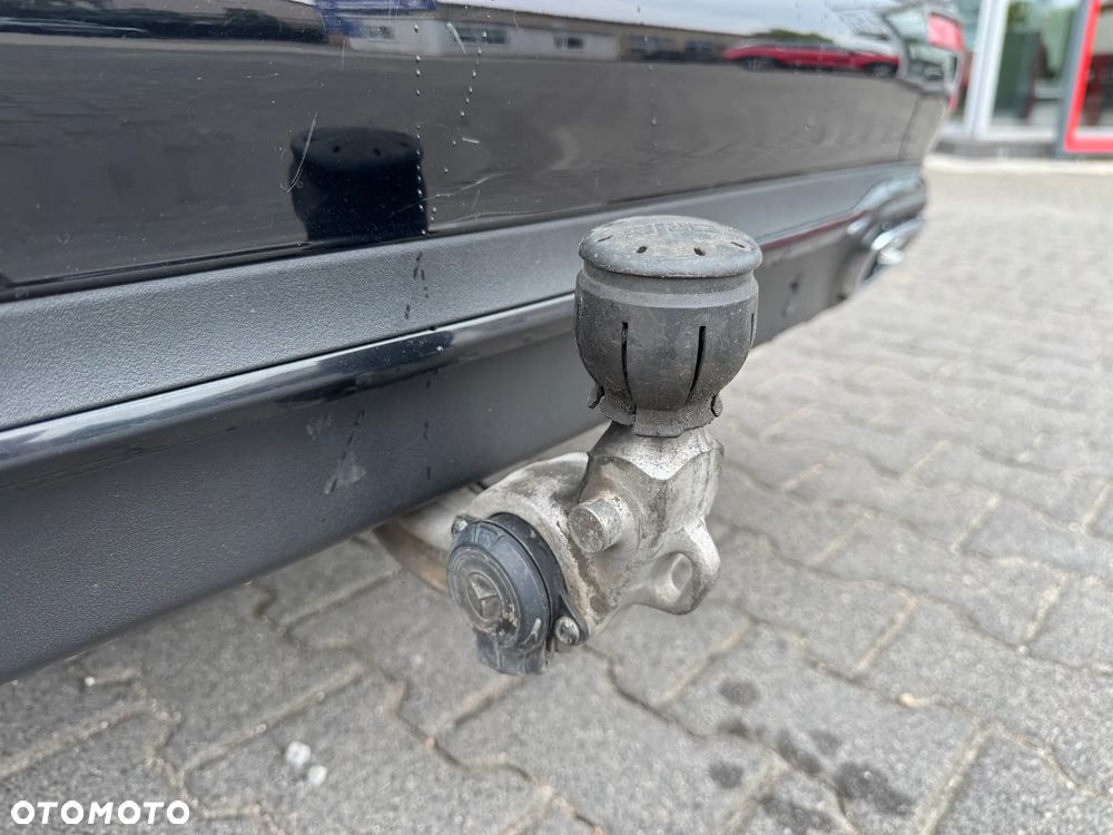 Mercedes-Benz Klasa E 220 d 9G-TRONIC - 9