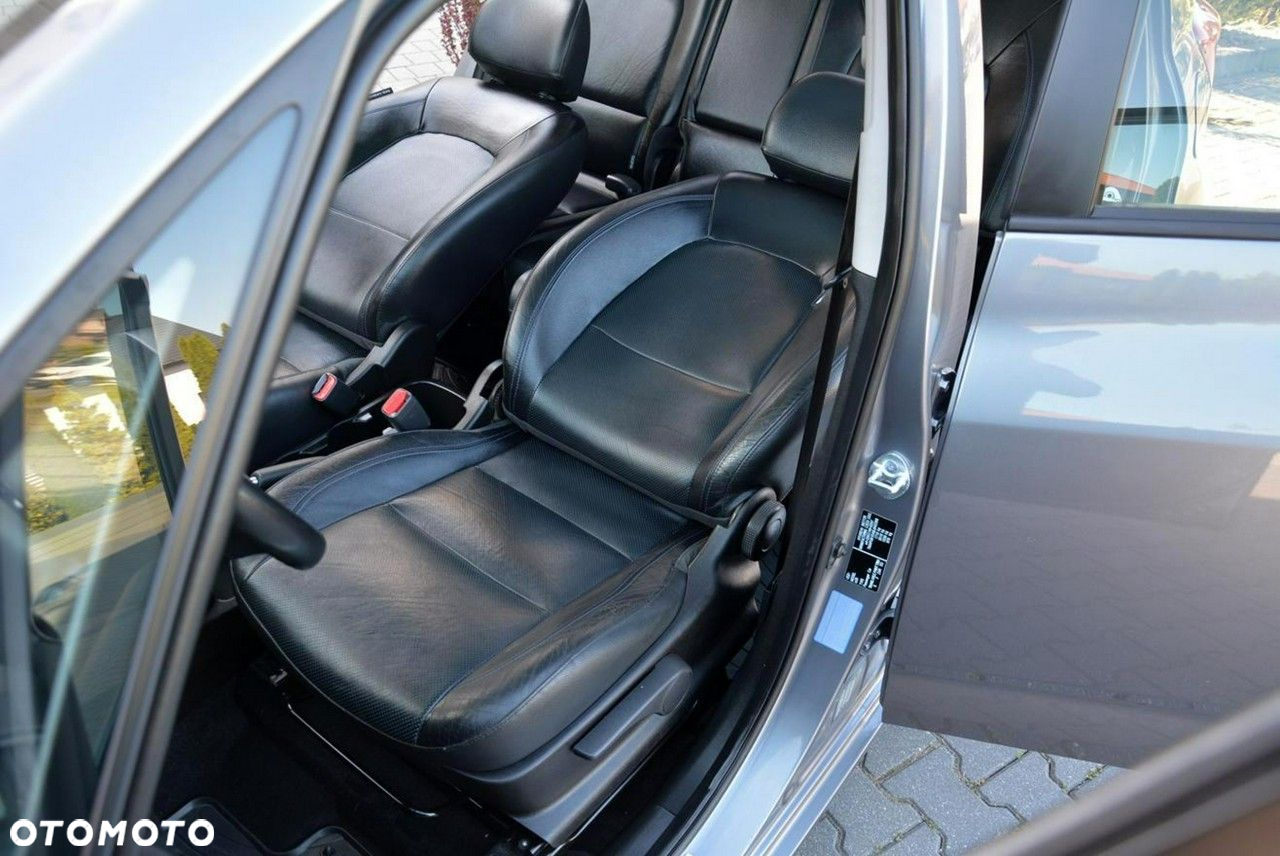 Hyundai ix20 1.6 Premium blue - 19