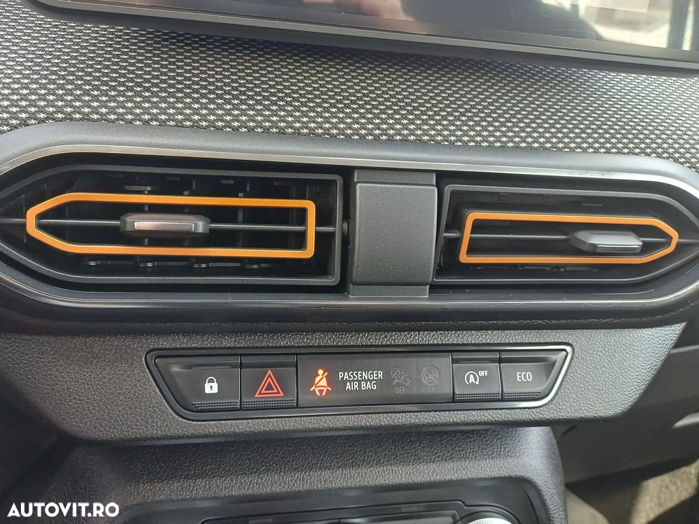 Dacia Sandero Stepway TCe 90 MT6 Comfort - 19