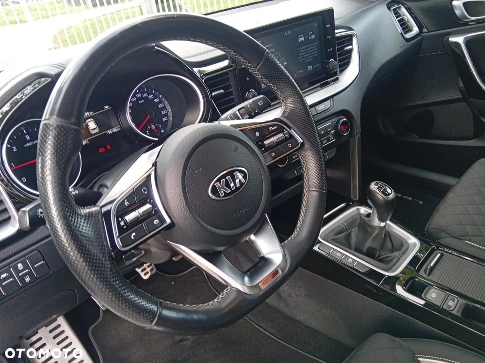 Kia ProCeed 1.6 CRDi GT Line - 22