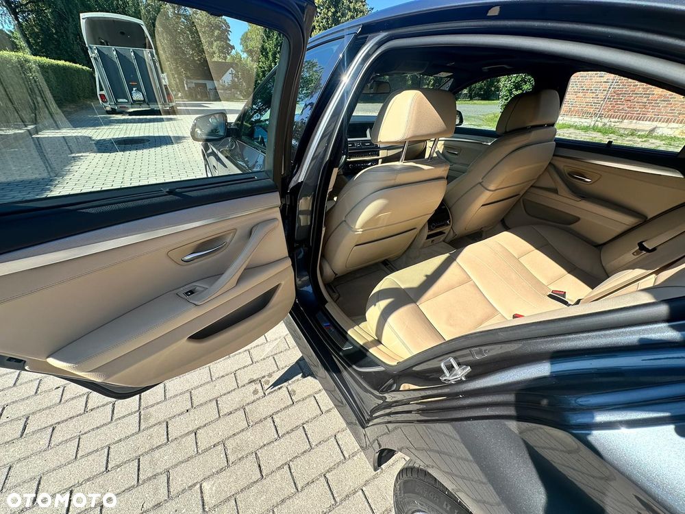 BMW Seria 5 530d xDrive - 20