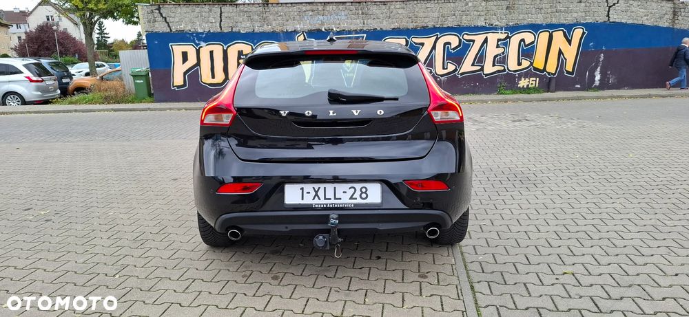 Volvo V40 D4 Drive-E R-Design Momentum - 8