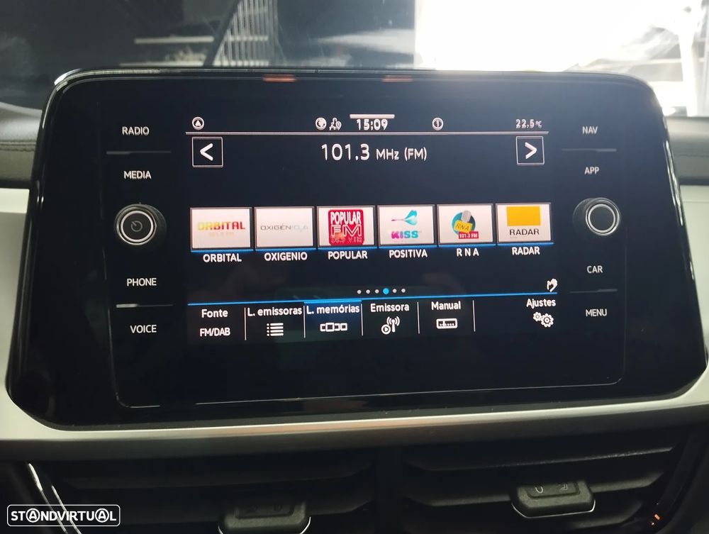 VW T-Roc 1.0 TSI Urban - 25