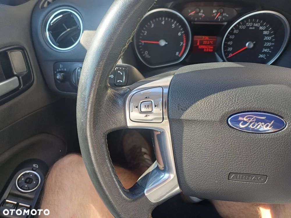 Ford Mondeo - 18